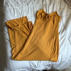 Size S yellow summer dress